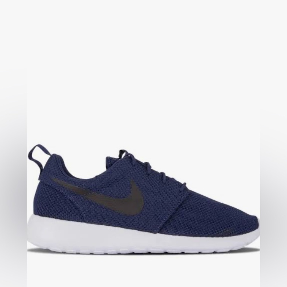 Nike Roshe One Athletic Shoes